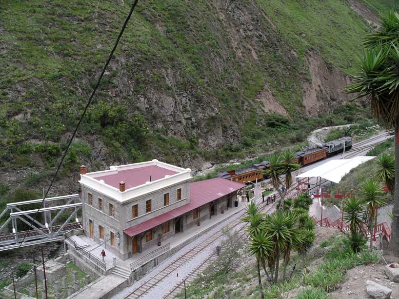 llegada a la nueva estación..todo muy guiri